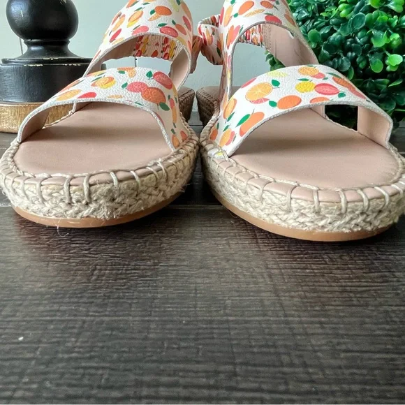 Cole Haan Pinch Sandals Marine Classic Espadrilles Fruit Print Size 7.5 B - Picture 13 of 16